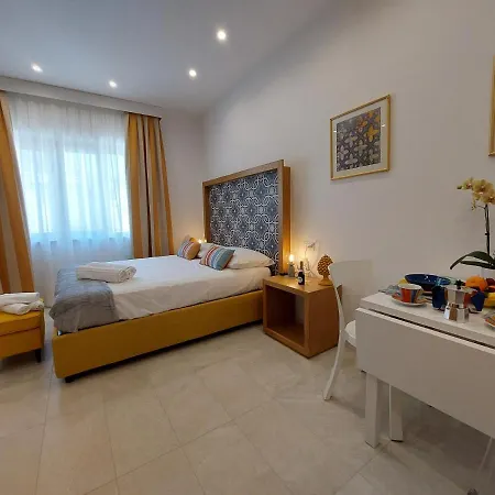 Mistral Luxury Suites Sorrent Exterior foto